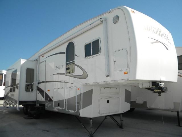 Used 2007 NuWa Hitchhiker 37CKR Fifth Wheel For Sale